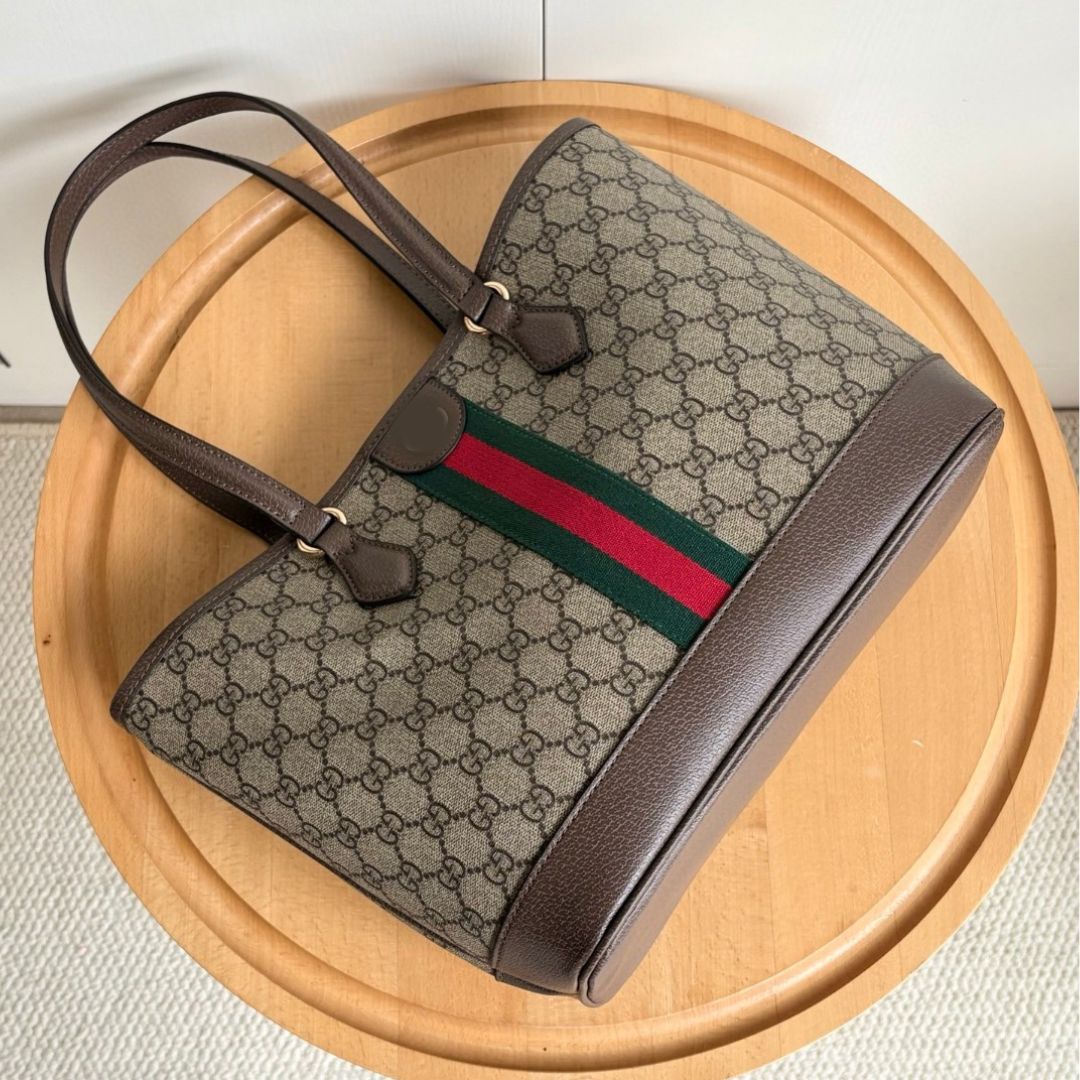 Elegant Women's Designer-Inspired Luxury Handbag – Stylish & Spacious Everyday Tote