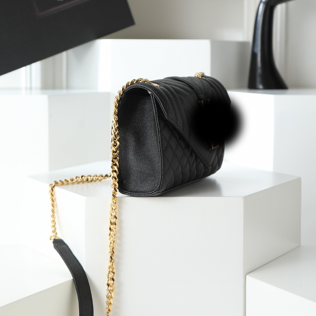 Luxury Quilted Leather Envelope Bag – Small 21cm Crossbody Clutch