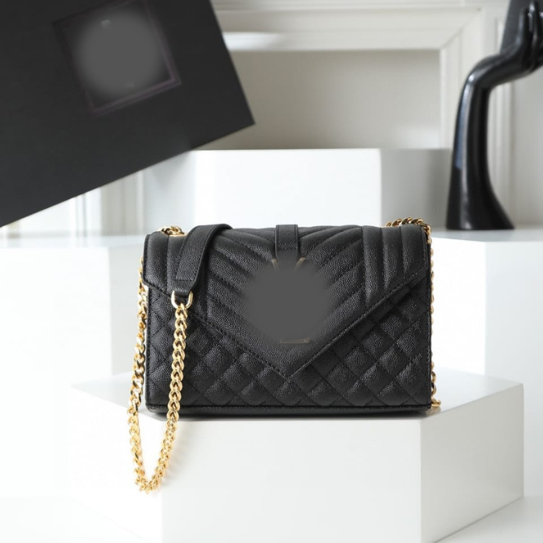 Luxury Quilted Leather Envelope Bag – Small 21cm Crossbody Clutch