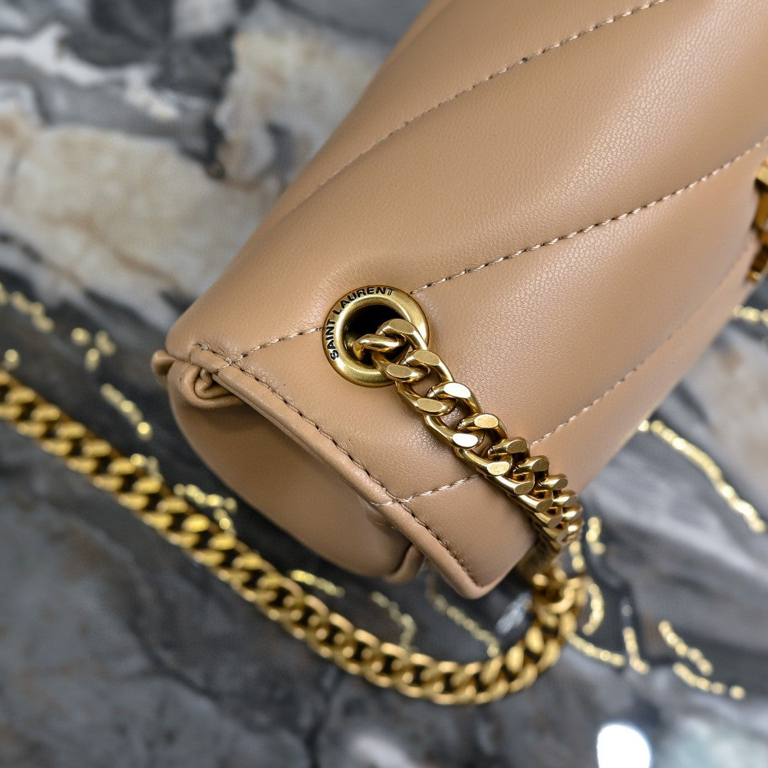 uxury Mini Chain Shoulder Bag – Elegant Lambskin Crossbody Handbag for Women