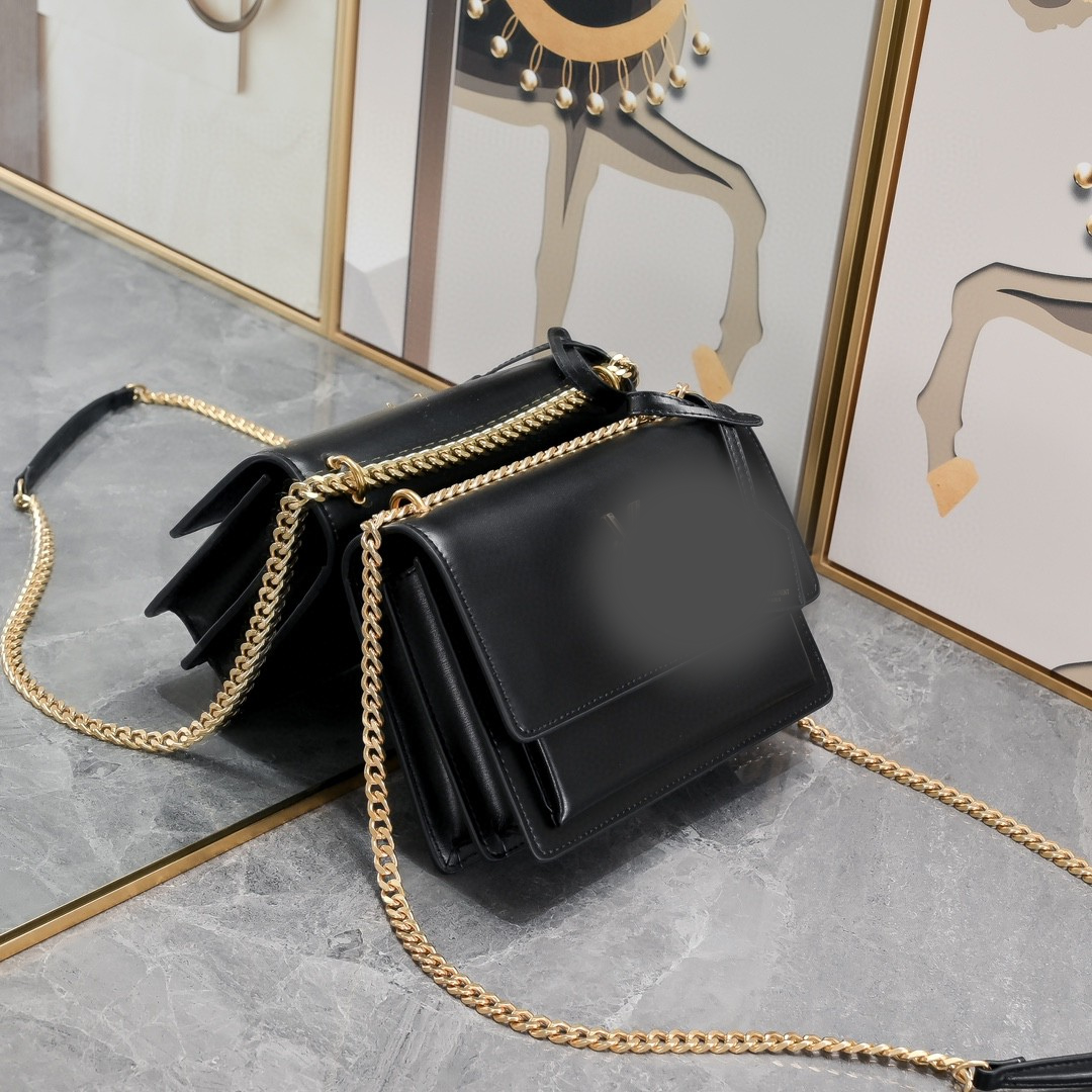 Luxury Sunset-Style Textured Leather Handbag for Women – Vintage Gold Hardware – Elegant Everyday Shoulder Bag (22x16x9cm)
