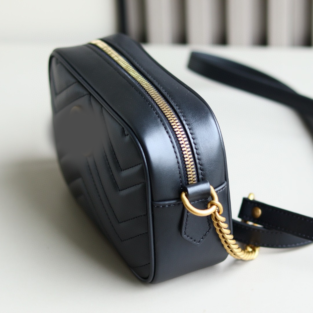 Elegant Quilted Leather Camera Bag – Chic Designer-Inspired Crossbody for Women (18 x 12 x 6 cm)