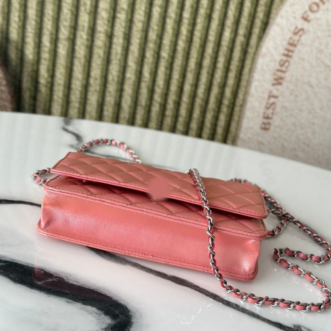 Luxury Women’s Designer Mini Wallet on Chain Handbag – Elegant Crossbody with Lambskin Leather